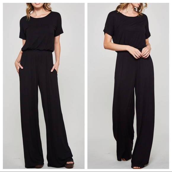Black KNIT wide leg Romper/Jumpsuit with POCKETS! - Picture 2 of 4